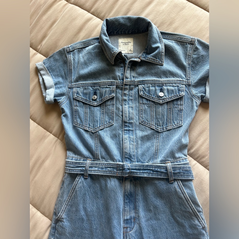 Abercrombie & Fitch Denim Jumpsuit. Size S. Great condition